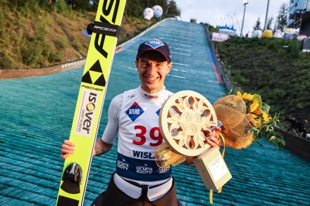 Kamil Stoch z brązem FIS Grand Prix